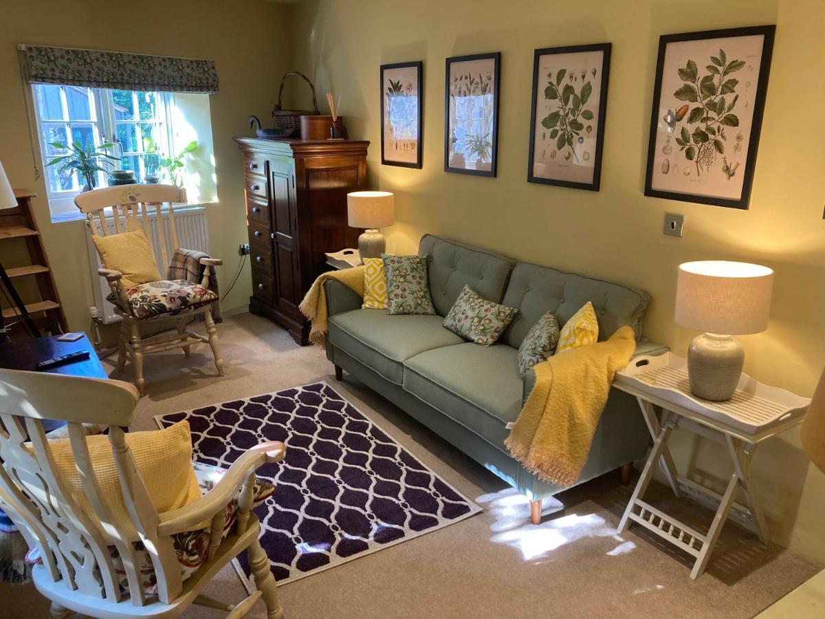 Maplestone Bed & Breakfast เชพตันมัลเล็ต ภายนอก รูปภาพ